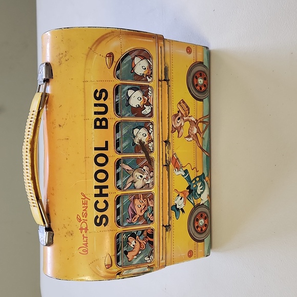 Vintage Walt Disney School Bus metal lunch box - Picture 3 of 5